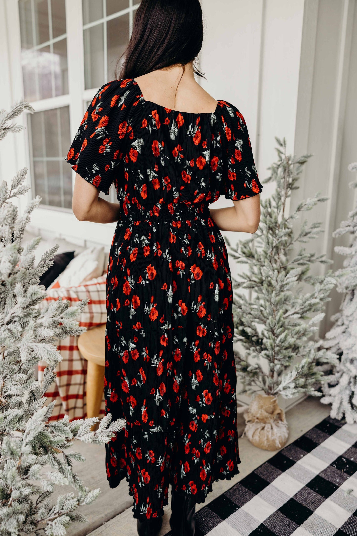 THE DARCI IN SCARLET BLOOM