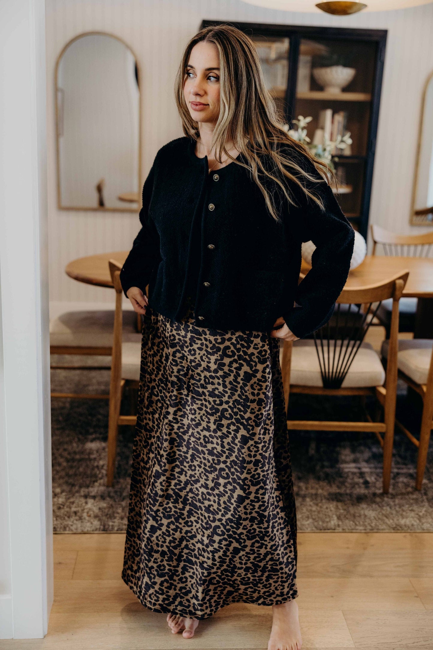 BUTTON FRONT CARDI IN BLACK