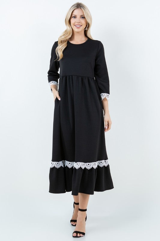 TIERED MIDI DRESS WITH SIDE POCKETS LACE DETAILS