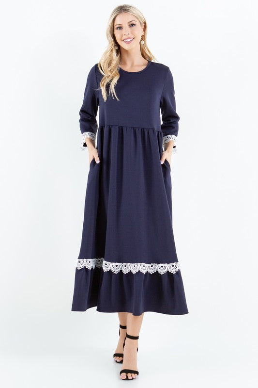 TIERED MIDI DRESS WITH SIDE POCKETS LACE DETAILS