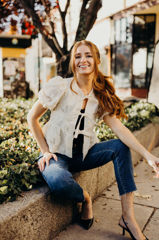 TIE FRONT LACE BLOUSE IN ANTIQUE CREAM