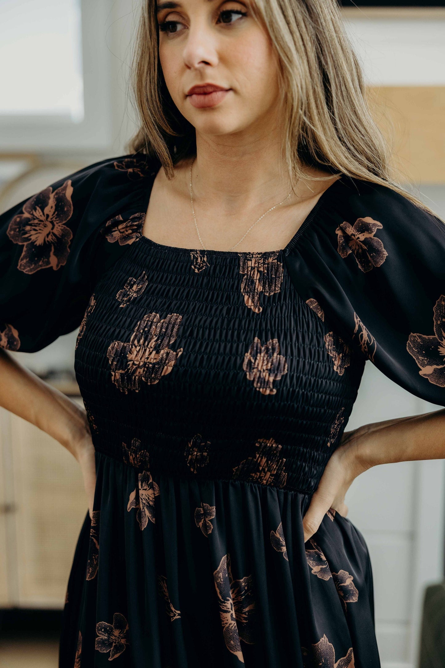 THE INDIGO IN BRONZE PETAL